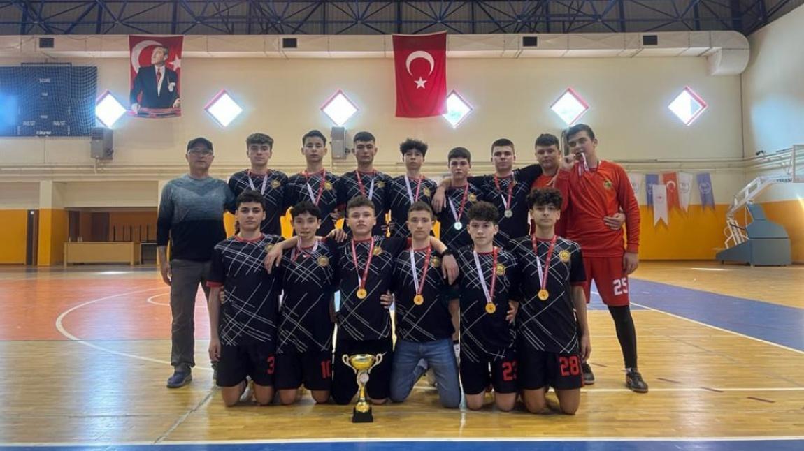 OKUL TAKIMIMIZDAN SPORTİF BAŞARILAR Mehmet Refik Güven Anadolu Lisesi